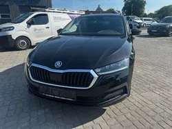 Schwarz Gebraucht 2021 Skoda Octavia Ambition Kombi | 15.700 € (Fairer Preis)