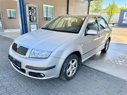 Silber Gebraucht 2006 Skoda Fabia Ambiente Limousine | 2.299 € (Fairer Preis)