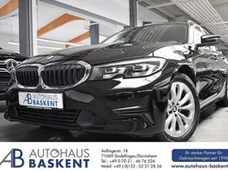 Schwarz Gebraucht 2022 BMW 318 Advantage Kombi | 23.990 € (Guter Preis)