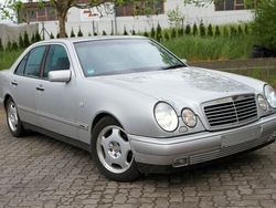 Silber Gebraucht 1996 Mercedes E280 Avantgarde Limousine | 1.950 € (Superpreis)