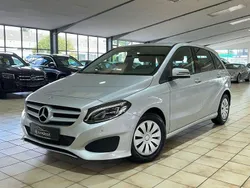 Silber Gebraucht 2015 Mercedes B180 Van / Kleinbus | 11.900 € (Guter Preis)