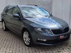 Grau Gebraucht 2018 Skoda Octavia Kombi | 12.600 € (Fairer Preis)