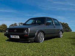 Grau Gebraucht 1990 VW Golf II Kleinwagen | 10.500 €