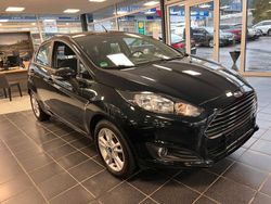 Schwarz Gebraucht 2015 Ford Fiesta SYNC Edition Kleinwagen | 8.000 € (Etwas zu teuer)