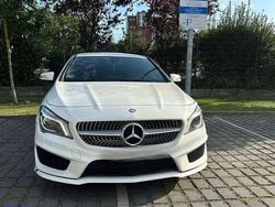Weiß Gebraucht 2015 Mercedes CLA180 AMG line Limousine | 19.999 € (Fairer Preis)