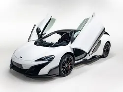 Weiß Gebraucht 2016 McLaren 675LT Coupé | 300.000 €