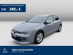 Mondsteingrau Gebraucht 2024 VW Golf VIII Life Limousine | 25.930 € (Fairer Preis)