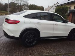 Weiß Gebraucht 2016 Mercedes GLE400 SUV | 29.900 €