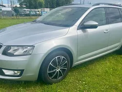 Silber Gebraucht 2014 Skoda Octavia Ambition Kombi | 6.700 € (Guter Preis)
