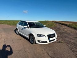 Weiß Gebraucht 2010 Audi A3 Limousine | 4.900 € (Superpreis)