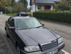 Andere außenfarben Gebraucht 1993 Mercedes C220 Elegance Limousine | 5.500 €