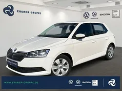 Weiß Gebraucht 2021 Skoda Fabia Active Limousine | 13.199 € (Fairer Preis)