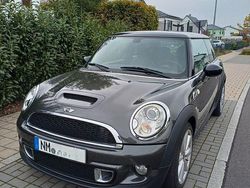 Grau Gebraucht 2011 Mini Cooper S Kleinwagen | 9.100 € (Fairer Preis)