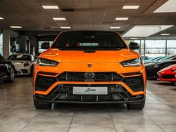 Arancio borealis Gebraucht 2023 Lamborghini Urus SUV | 289.990 €