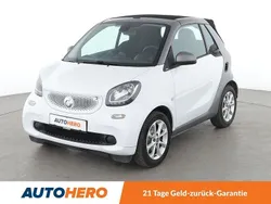 Weiß Gebraucht 2016 Smart ForTwo Coupé Basis Kleinwagen | 12.800 € (Fairer Preis)