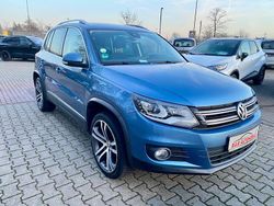 Blau Gebraucht 2012 VW Tiguan Sportline SUV | 13.800 € (Etwas zu teuer)