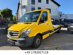 Gelb Gebraucht 2016 Mercedes Sprinter Van | 31.250 €