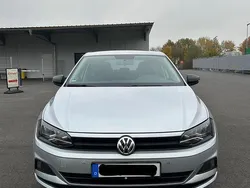 Silber Gebraucht 2018 VW Polo Trendline Kleinwagen | 10.000 € (Guter Preis)