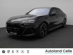Saphirschwarz metallic475 Gebraucht 2023 BMW i7 M Sport Limousine | 90.999 € (Guter Preis)