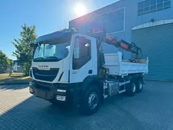 Weiss Gebraucht 2014 Iveco Massif | 76.755 €