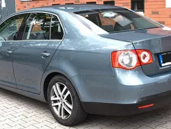 Grau Gebraucht 2006 VW Jetta Sportline Limousine | 2.500 € (Fairer Preis)