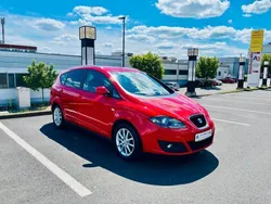Rot Gebraucht 2013 Seat Altea XL Stylance Van / Kleinbus | 4.900 € (Guter Preis)