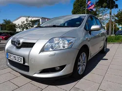 Silber Gebraucht 2008 Toyota Auris Executive Limousine | 8.950 € (Teuer)