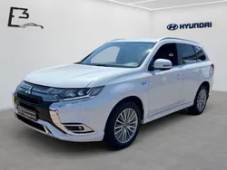 Weiß Gebraucht 2018 Mitsubishi Outlander P-HEV Edition SUV | 19.990 € (Guter Preis)