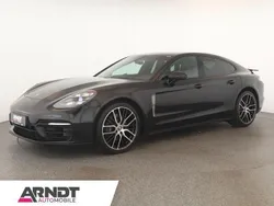 Tiefschwarzmetallic Gebraucht 2022 Porsche Panamera Limousine | 80.883 € (Guter Preis)
