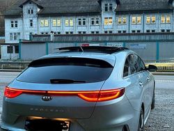 Silber Gebraucht 2019 Kia ProCeed GT Kleinwagen | 17.999 € (Etwas zu teuer)