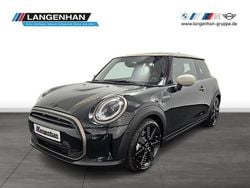 Grün Gebraucht 2023 Mini Cooper Hatch Kleinwagen | 25.935 € (Etwas zu teuer)