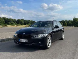 Schwarz Gebraucht 2014 BMW 318 Sport Line Kombi | 11.100 € (Fairer Preis)
