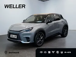 Manhattangrauschwarz metallic Neu 2024 Lexus LBX SUV | 45.970 €