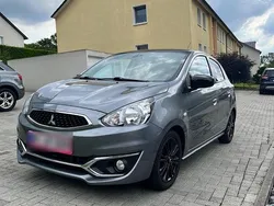 Grau Gebraucht 2019 Mitsubishi Space Star Diamant Edition Kleinwagen | 10.500 € (Guter Preis)