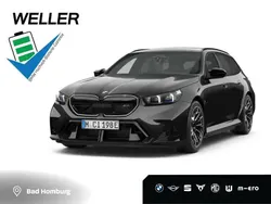 Saphirschwarz metallic (schwarz) Neu 2025 BMW M5 Competition Edition Kombi | 145.990 €