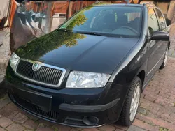 Schwarz Gebraucht 2004 Skoda Fabia Kombi | 2.700 € (Guter Preis)
