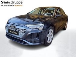 Mythosschwarz metallic Gebraucht 2024 Audi Q8 Sportback e-tron Advanced Plus SUV | 53.230 € (Superpreis)