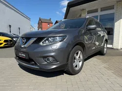 Grau Gebraucht 2017 Nissan X-Trail N-Connecta SUV | 17.499 € (Fairer Preis)