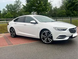 Weiß Gebraucht 2017 Opel Insignia Limousine | 14.999 € (Guter Preis)