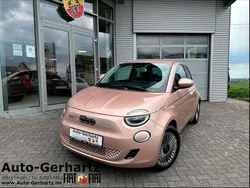 Rose gold metallic Gebraucht 2023 Fiat 500e Tech Kleinwagen | 26.990 €