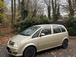 Gold Gebraucht 2007 Opel Meriva Van / Kleinbus | 1.400 € (Fairer Preis)