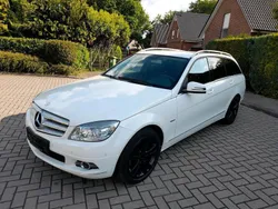 Weiß Gebraucht 2009 Mercedes C180 Kombi | 5.400 €