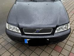 Schwarz Gebraucht 2004 Volvo V40 Kombi | 850 € (Guter Preis)