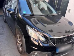 Schwarz Gebraucht 2016 Peugeot 2008 SUV | 10.900 € (Etwas zu teuer)