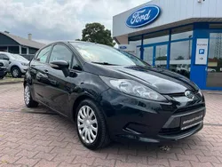 Pantherschwarz metallic Gebraucht 2009 Ford Fiesta Trend Kleinwagen | 3.950 € (Fairer Preis)