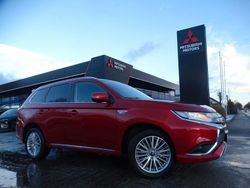 Rot Gebraucht 2021 Mitsubishi Outlander P-HEV Basis SUV | 22.990 € (Fairer Preis)