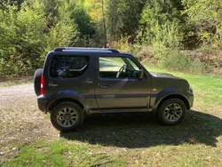 Grau Gebraucht 2016 Suzuki Jimny Club SUV | 13.200 € (Fairer Preis)