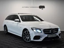 Weiß Gebraucht 2019 Mercedes E220 AMG line Limousine | 31.500 € (Guter Preis)
