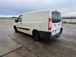 Weiß Gebraucht 2016 Fiat Scudo Van / Kleinbus | 6.299 € (Guter Preis)