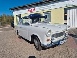 Weiß Gebraucht 1975 Trabant 601 Kleinwagen | 6.700 €